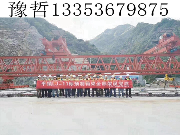 预制箱梁架设现场 预制箱梁架设现场