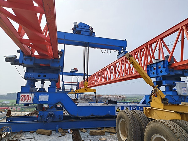 200吨公路架桥机 200吨公路架桥机